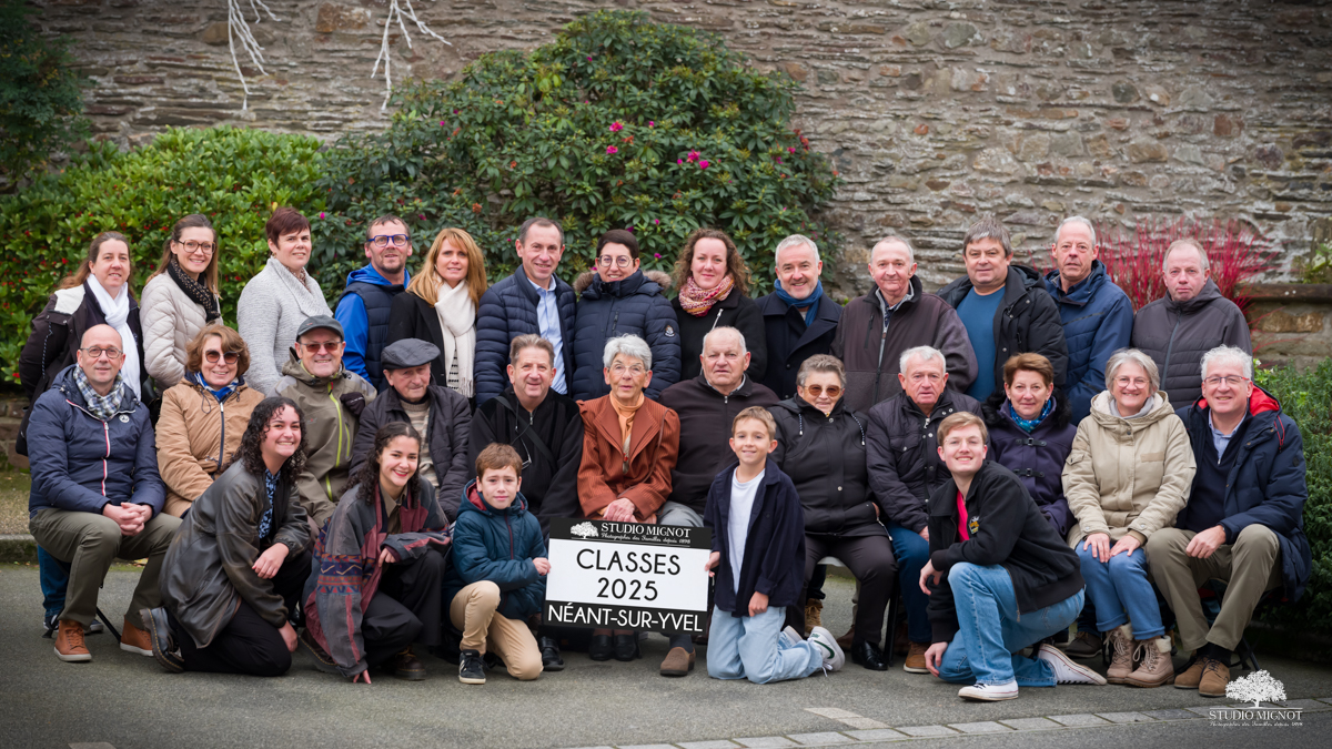 Photo des classes de Néant-Sur-Yvel 2025 par le Studio Mignot Photo des classes de Néant-Sur-Yvel 2025 par le Studio Mignot